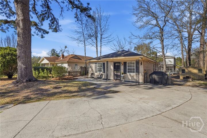 Property Photo:  1802 Quincy Street  GA 31405 