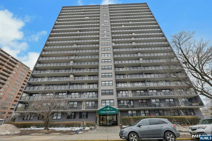 Property Photo: 285 Aycrigg Avenue 5C NJ 07055