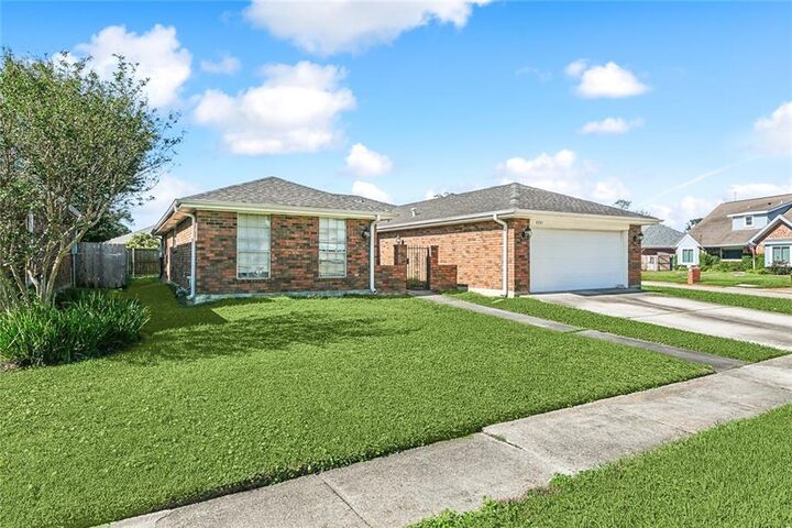 Property Photo:  4241 Beaune Drive  LA 70065 