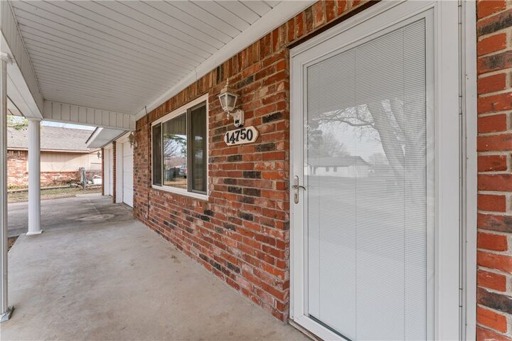 Property Photo: 14750 Oakcrest Drive AR 72761