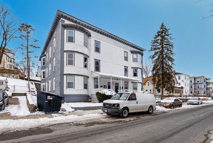 Property Photo:  18 Crystal St  MA 01603 