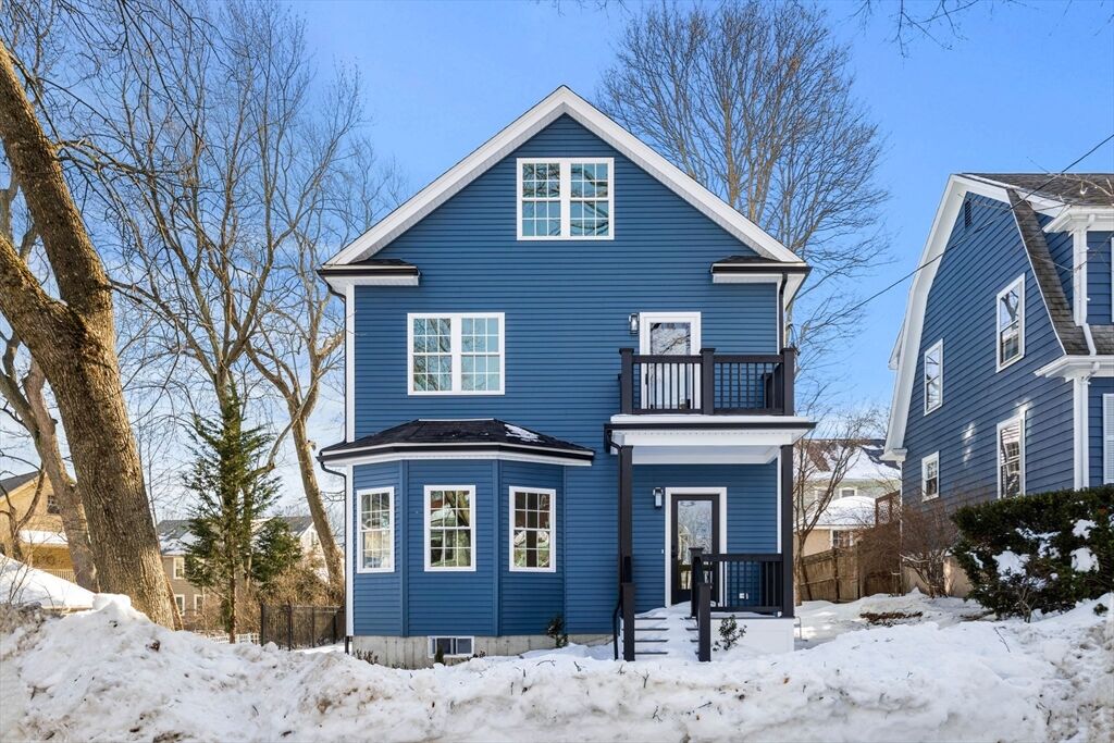 Property Photo:  48 Mystic Lake Drive 48  MA 02474 