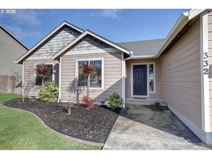 Property Photo:  332 SW Kalmia Ave  OR 97146 