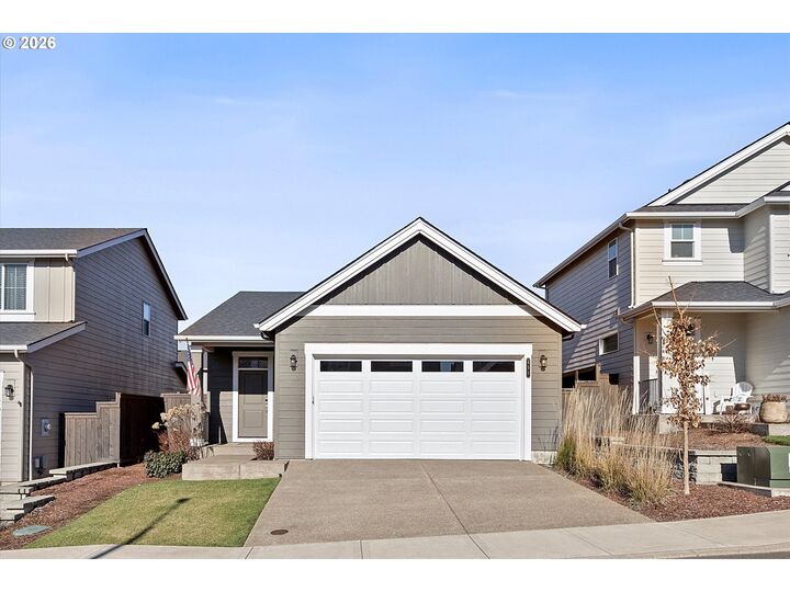 Property Photo: 451 NE Greenway Dr OR 97023