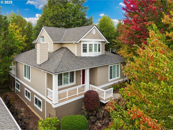 Property Photo:  2541 NW Marsden Pl  OR 97229 