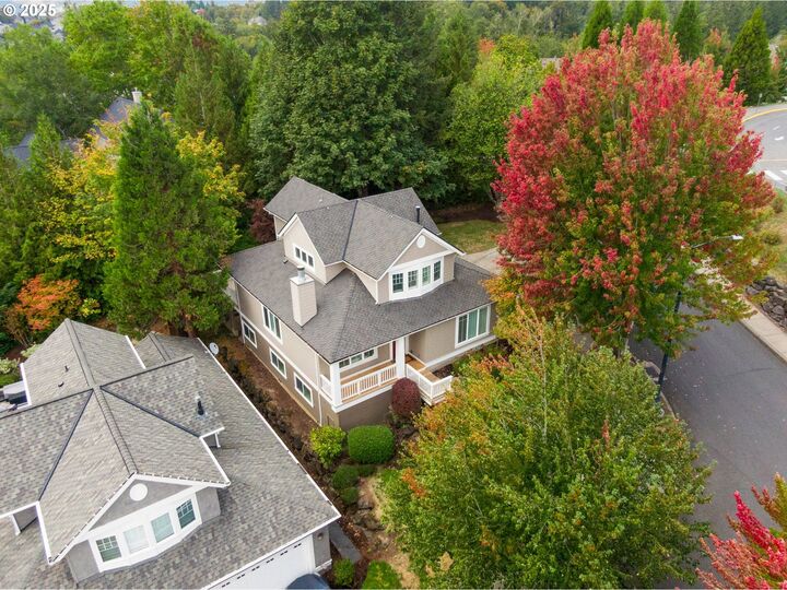 Property Photo: 2541 NW Marsden Pl OR 97229