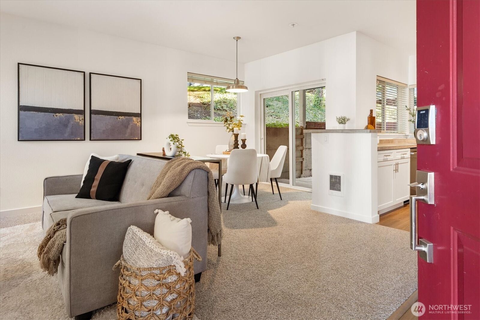 Property Photo:  3915  243rd Pl  SE K101  WA 98021 