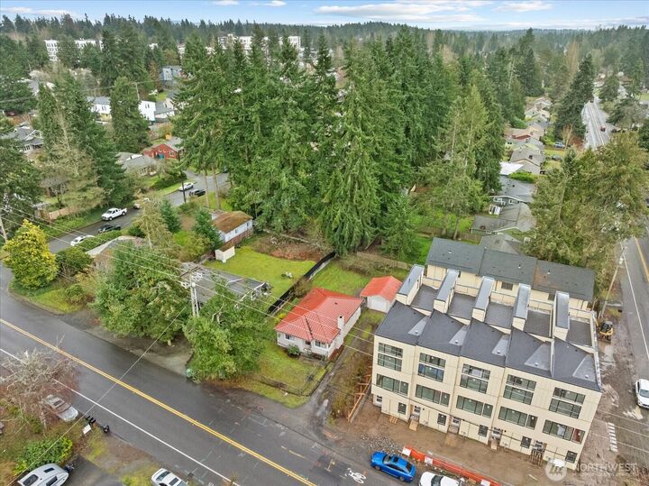 Property Photo:  1011 NE 180th Street  WA 98155 