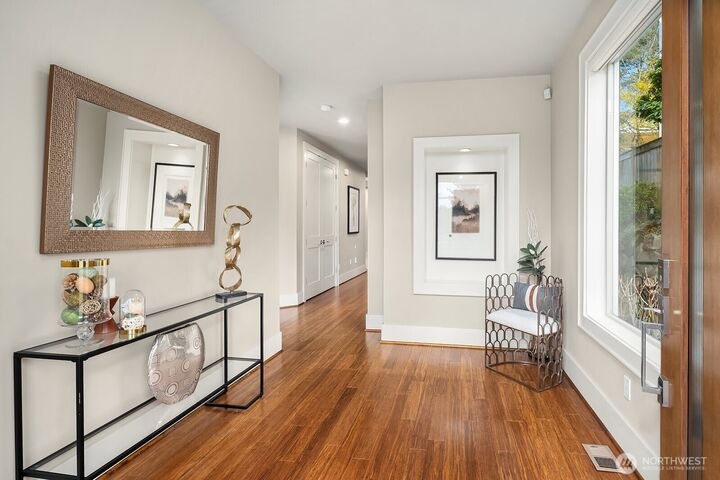 Property Photo: 11234 NE 87th Street WA 98033