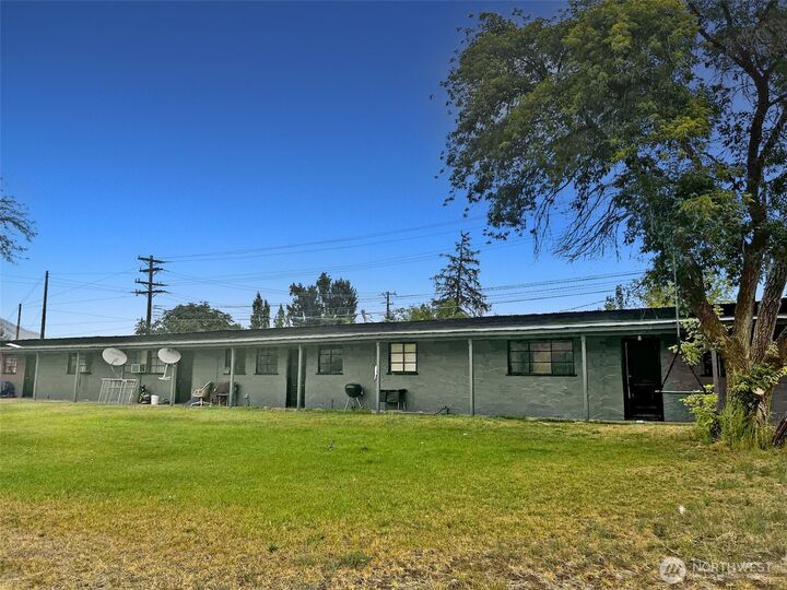 Property Photo:  616  Columbia Avenue  WA 98813 