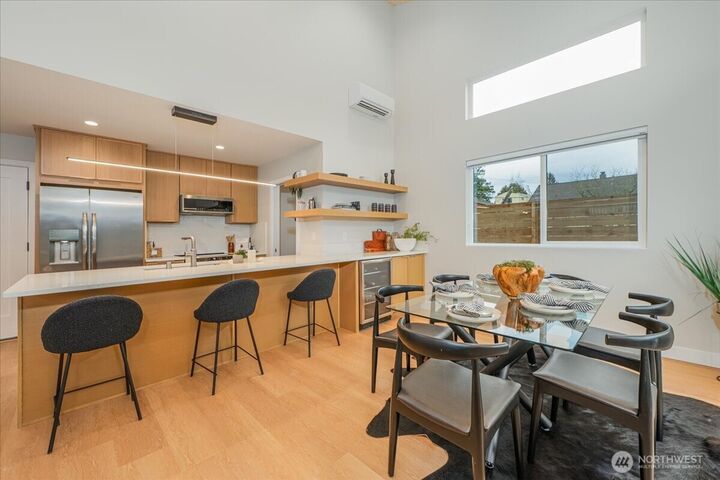 Property Photo: 11740 Phinney Avenue N WA 98133