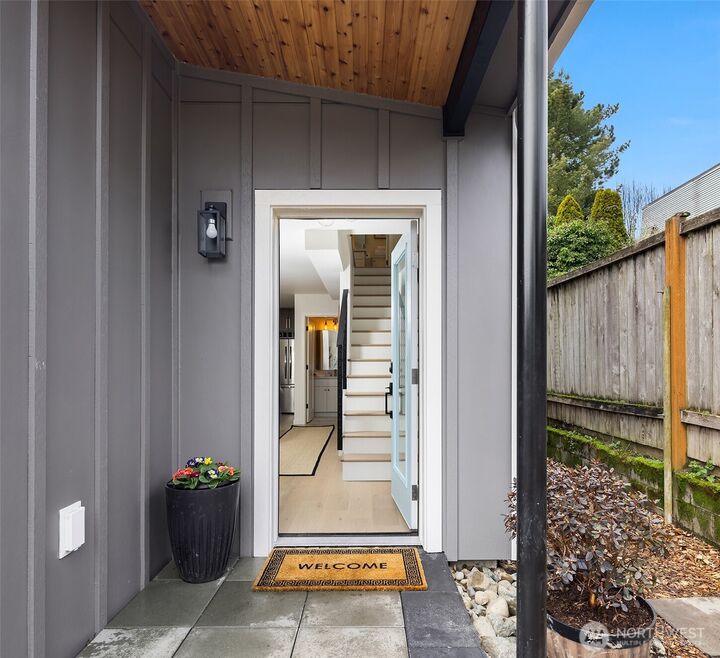 Property Photo:  7521  12th Avenue NW  WA 98117 