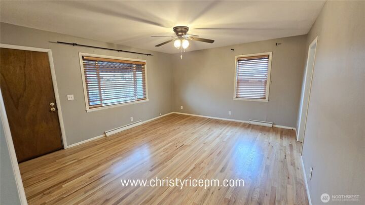 Property Photo:  238  Park Place N  WA 98057 