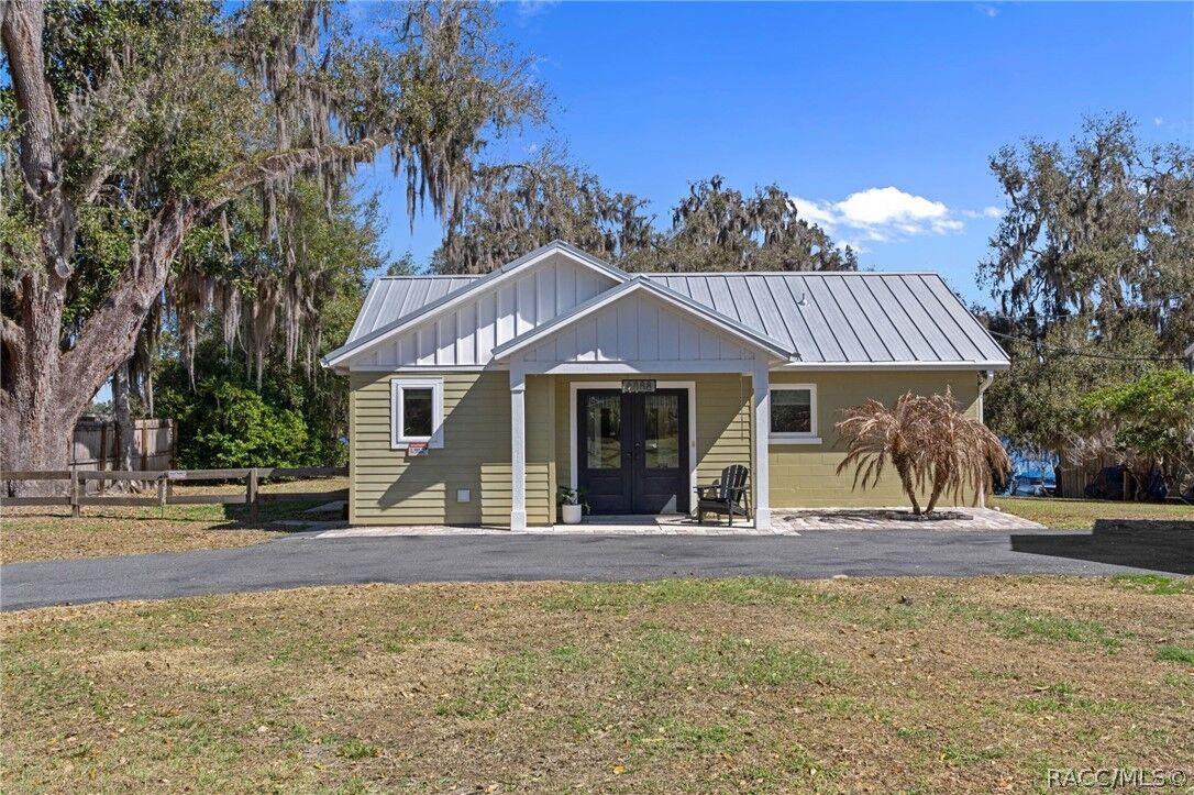 Property Photo: 8888 E Neher Court FL 34436