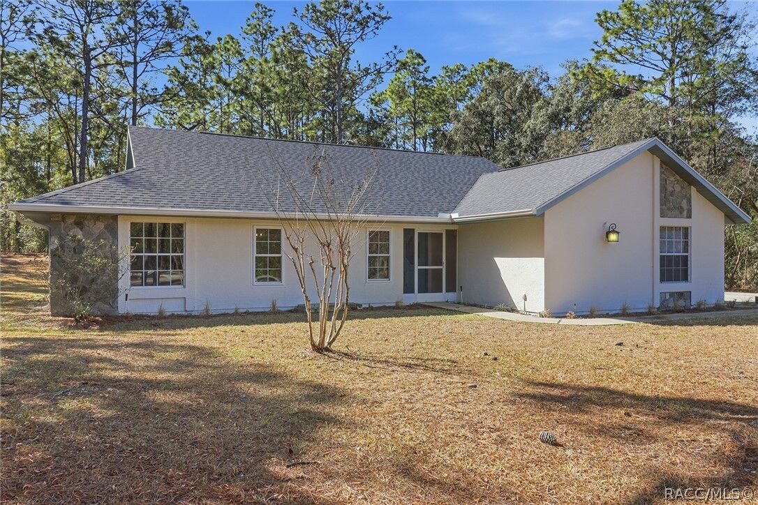 Property Photo:  1684 W Olympia Street  FL 34442 