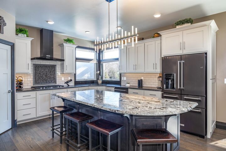 Property Photo: 405 Woodfield Prairie Way WI 54155