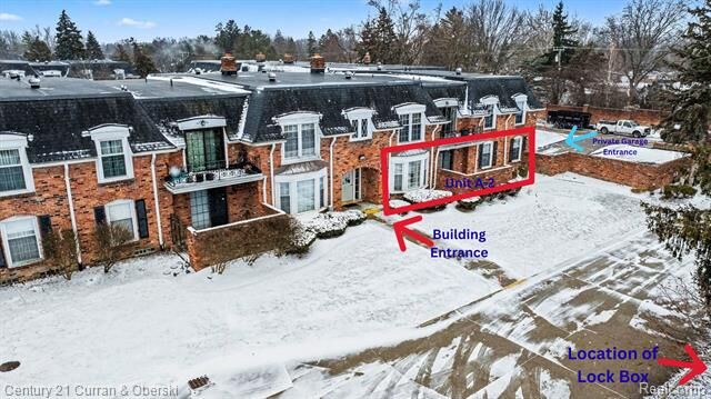 Property Photo:  18301 W 13 Mile Road A-2  MI 48076 