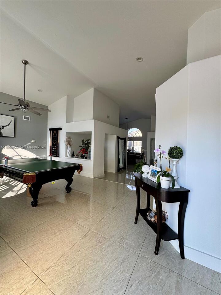 Property Photo:  935 NW 203rd Ave  FL 33029 