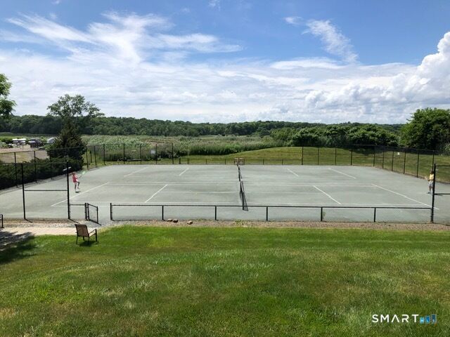 Property Photo:  379 Whitfield Street Cs936  CT 06437 