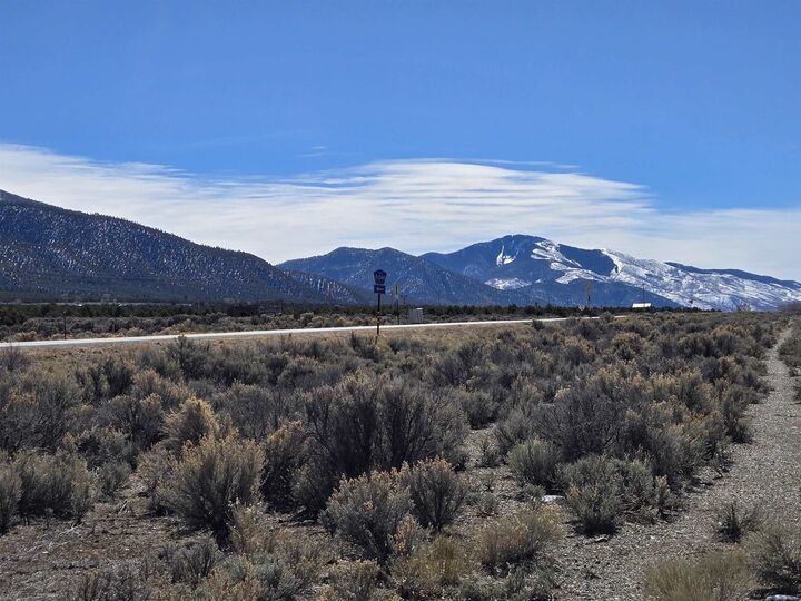 Property Photo: 3204 Hwy 522 NM 87556