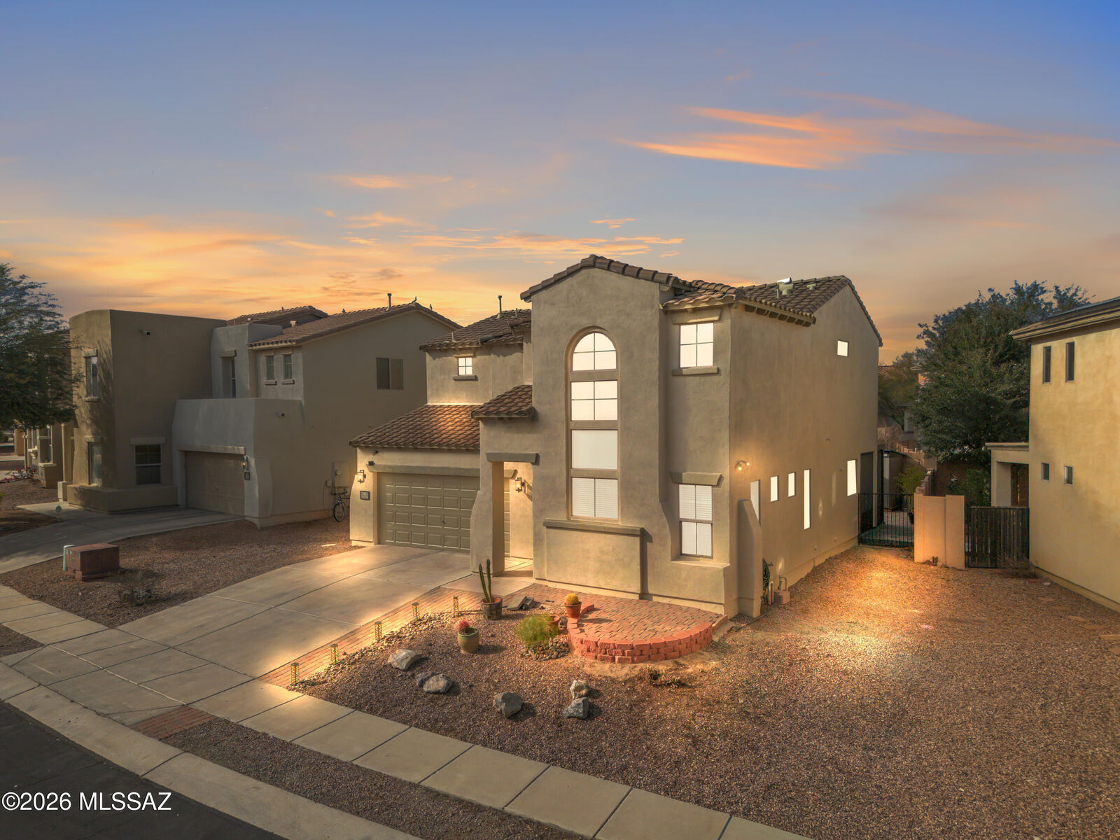 Property Photo: 14234 S Vía Horma AZ 85629