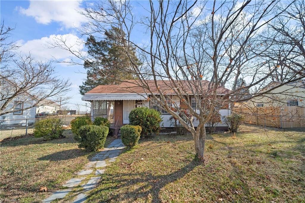 Property Photo: 3029 Bon Air Avenue NC 27105