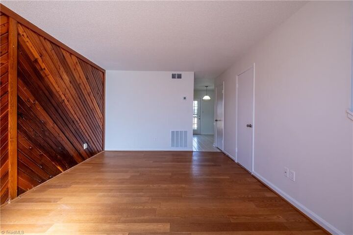 Property Photo:  155 Turnwood Lane  NC 27104 