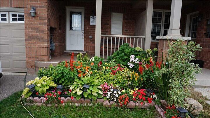 Property Photo: 273 Mortimer Crescent ON L9T 7B6