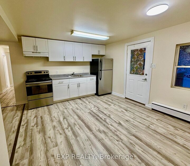 Property Photo: 339 Queen Street ON P3B 2K3