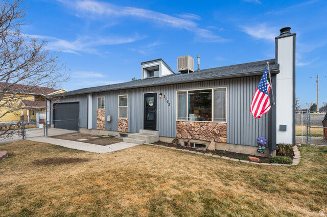 Property Photo: 3193 W Meadow Green Way UT 84088
