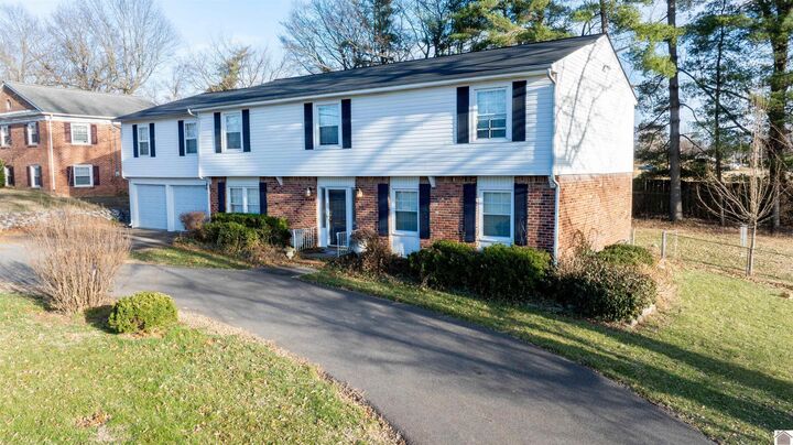 Property Photo: 4340 Meadow Ln KY 42001