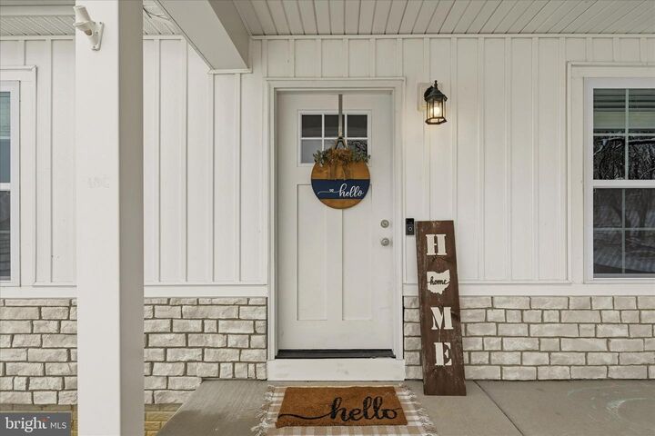 Property Photo:  518 Naples Way  WV 25414 