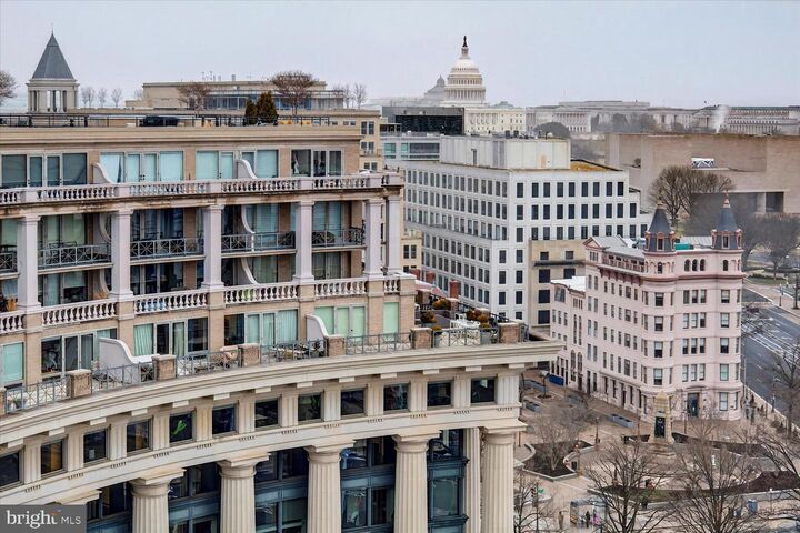 Property Photo:  801 Pennsylvania Avenue NW 1204  DC 20004 