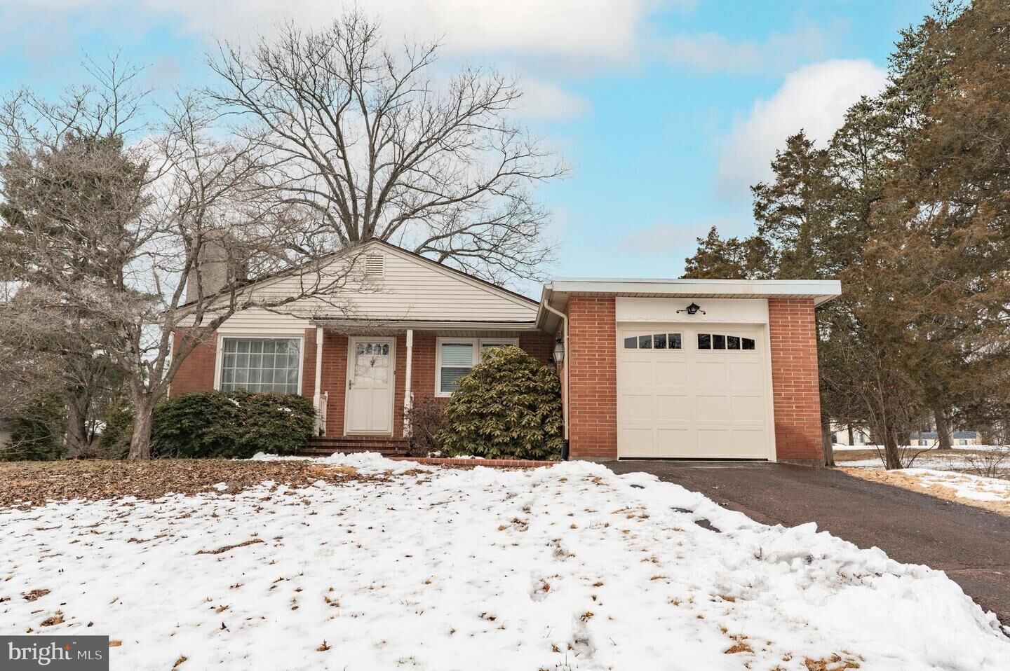 Property Photo:  915 Cressman Road  PA 19438 