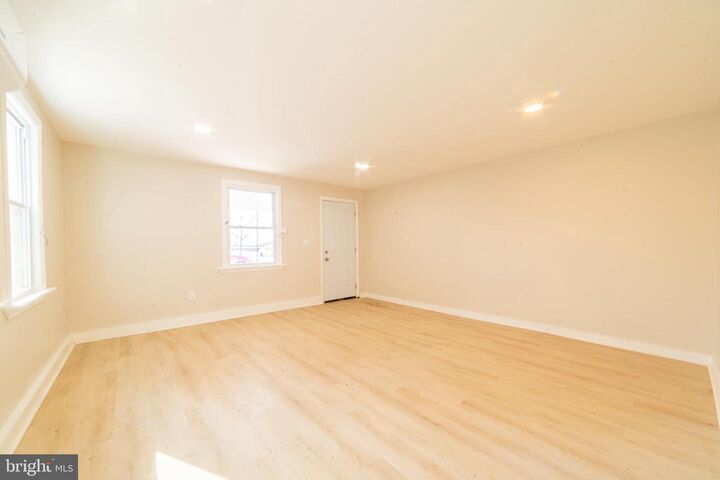 Property Photo:  115 N Delancy Place 1st Floor  NJ 08401 
