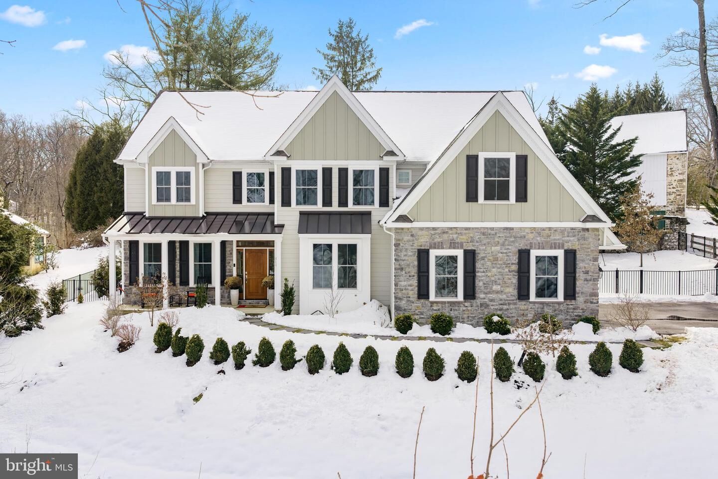 Property Photo:  814 Newtown Road  PA 19312 