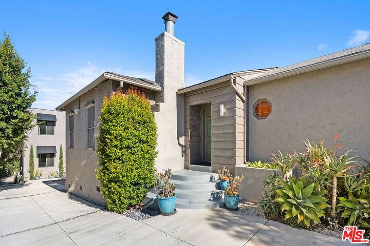 Property Photo:  10351 Keswick Ave  CA 90064 