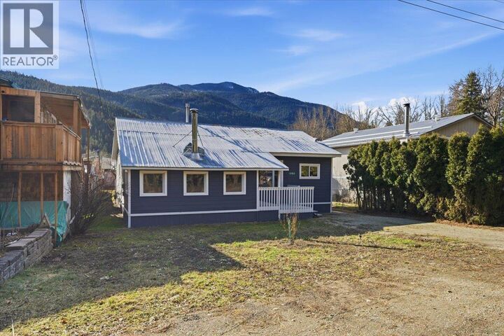 5783 Tuktakamin Road — photo 1
