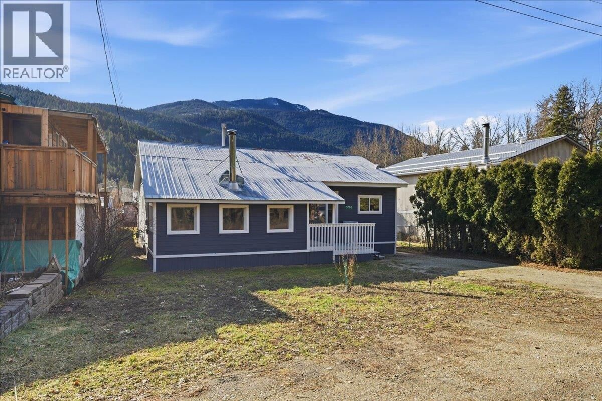 Property Photo: 5783 Tuktakamin Road BC V0E 1W0