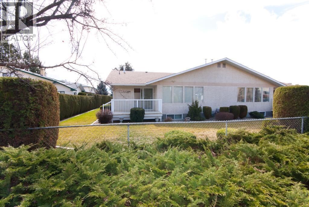 Property Photo: 1209 Brookside Avenue 2 BC V1Y 5T5
