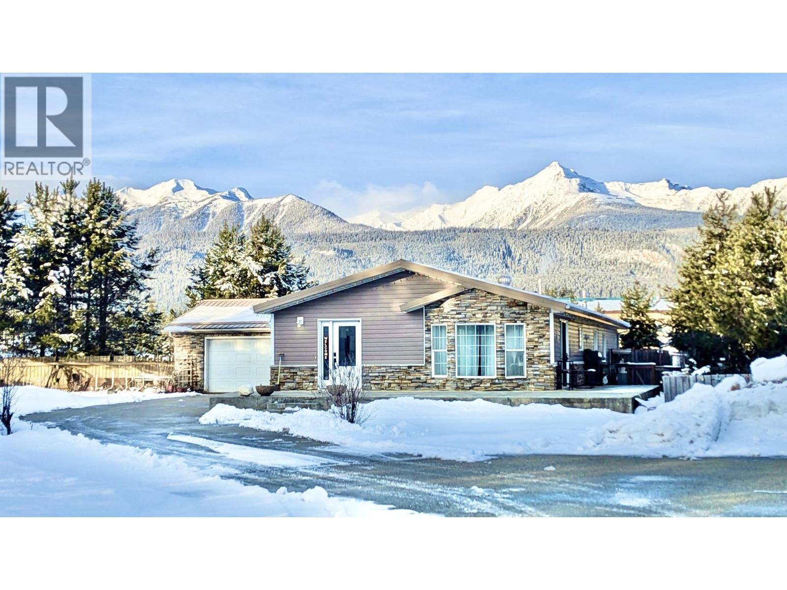 Property Photo: 1475 8th Place BC V0E 2Z0