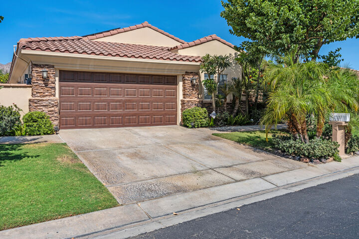 Property Photo:  50665 Spyglass Hill Drive  CA 92253 