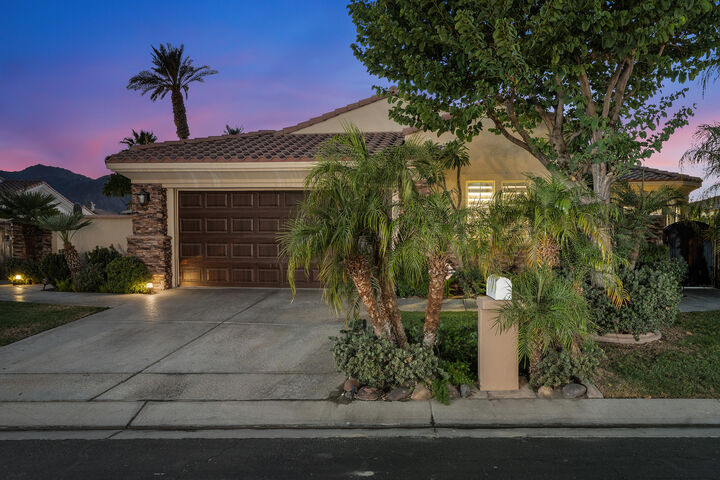 Property Photo:  50665 Spyglass Hill Drive  CA 92253 