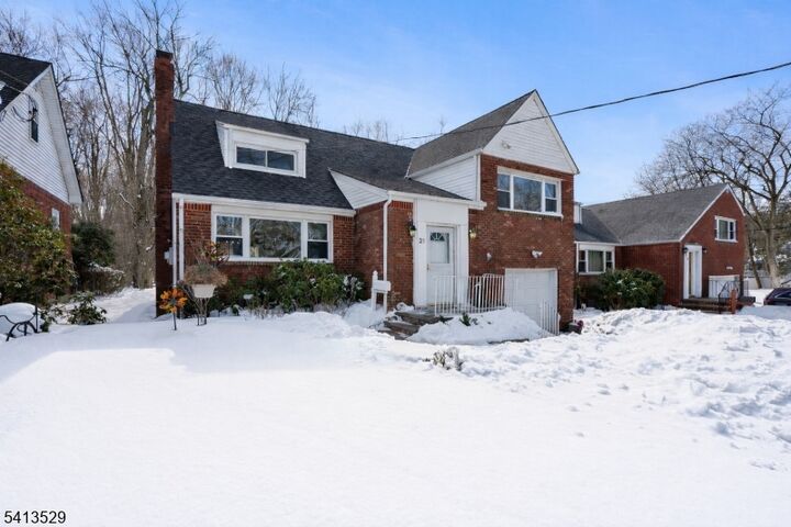 Property Photo:  21 Hooper Ave  NJ 07052 