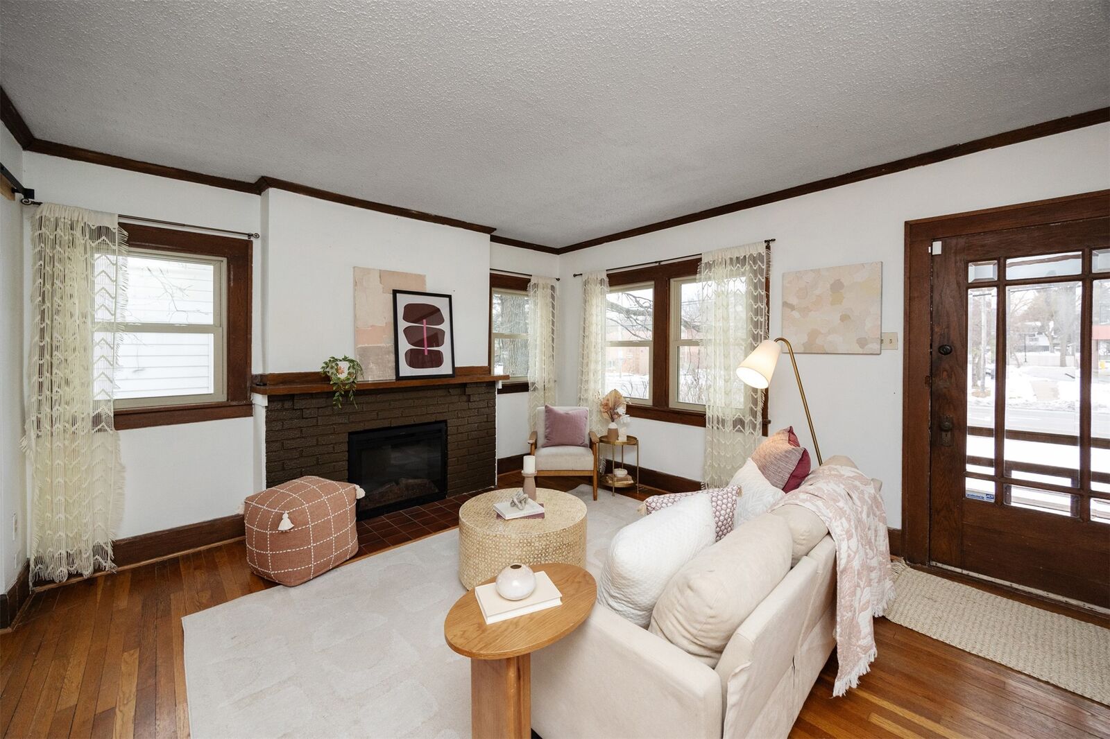 Property Photo: 4015 University Avenue IA 50311