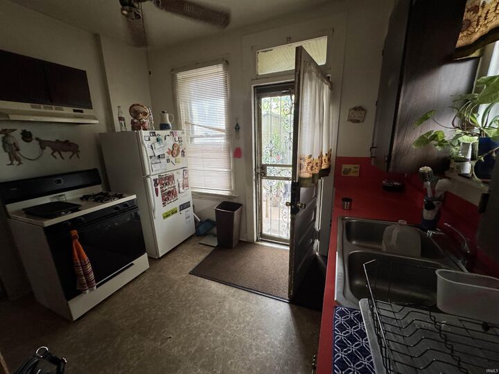 Property Photo:  1505 Swinney Avenue  IN 46802-4343 