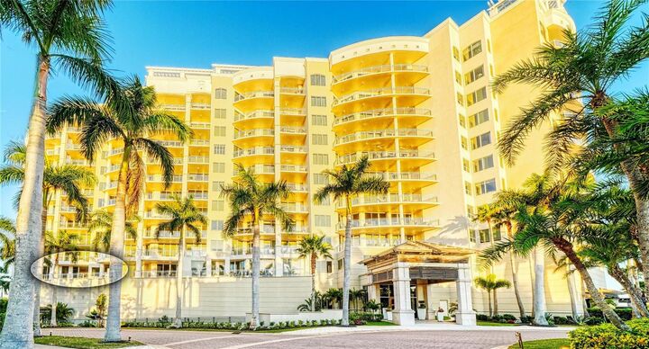 Property Photo:  1300 Benjamin Franklin Drive 303  FL 34236 