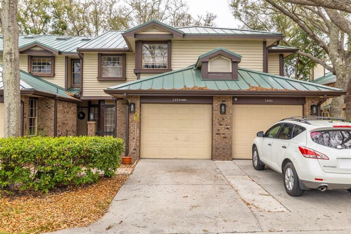 Property Photo: 1484 Buckeye Lane FL 34683