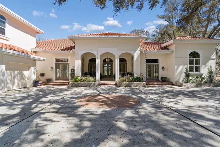 Property Photo:  5212 Golf Links Boulevard  FL 33541 