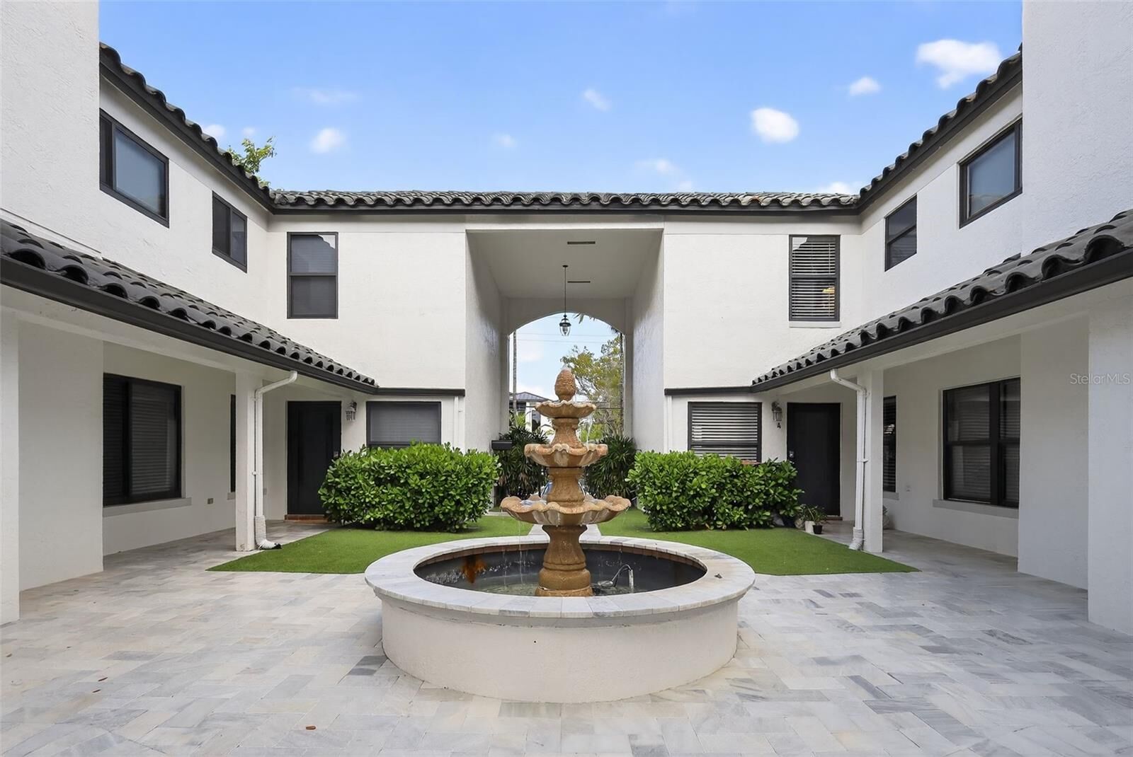 Property Photo: 1524 SE 12th Street 6 FL 33316